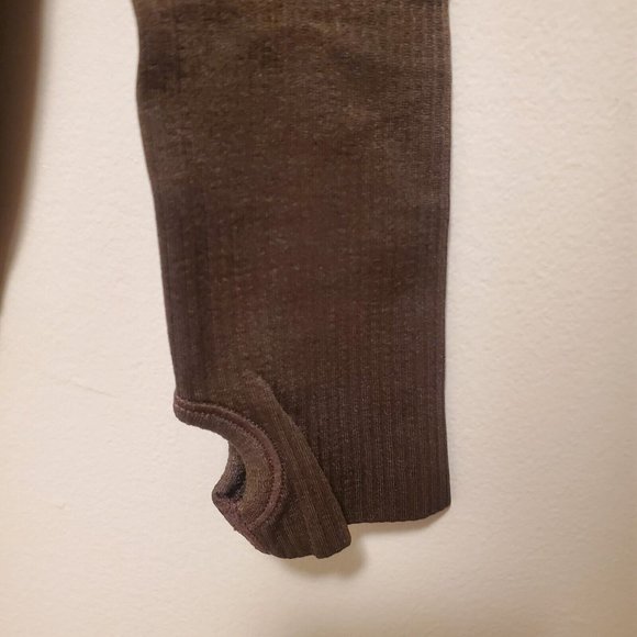 TKEQ Kennedy Long Sleeve Seamless Shirt Color: Espresso Brown Size: XS/S - Picture 8 of 11